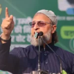 पार्टी का सबसे मज़बूत प्रदर्शन छत्रपति संभाजीनगर में रहा, जहाँ उसने 33 सीटें जीतकर नगर निगम में ख़ुद को एक प्रमुख ताक़त के रूप में स्थापित किया. एआईएमआईएम ने मालेगांव में भी शानदार प्रदर्शन करते हुए 21 सीटें हासिल कीं जबकि नांदेड़ में उसने 14 सीटें जीतीं. अमरावती में पार्टी को 12 सीटें मिलीं, वहीं धुले में 10 और सोलापुर में आठ सीटें हासिल हुईं.